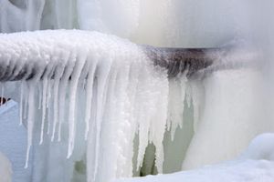 Захист системи водопостачання від замерзання  фото